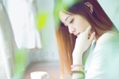 歲月凝聚眼眸，時間在不經意溜走