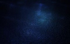 暖風午夜，是雨哭的季節
