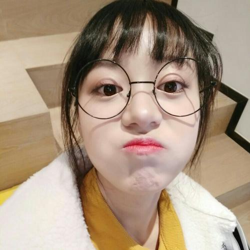 女生表達(dá)開心的句子說說心情
