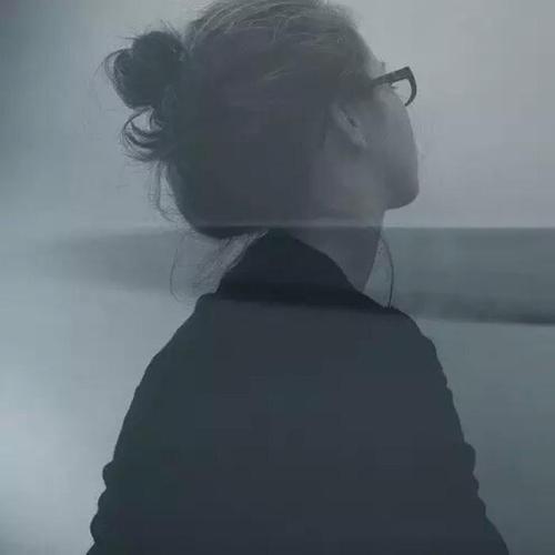 對欺騙你的女人失望的句子 對欺騙你的女人失望的句子