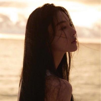 形容可恨又心痛的句子