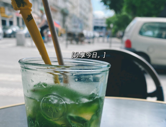 適合喝酒發朋友圈的文藝文案  女生喝酒的傷感說說