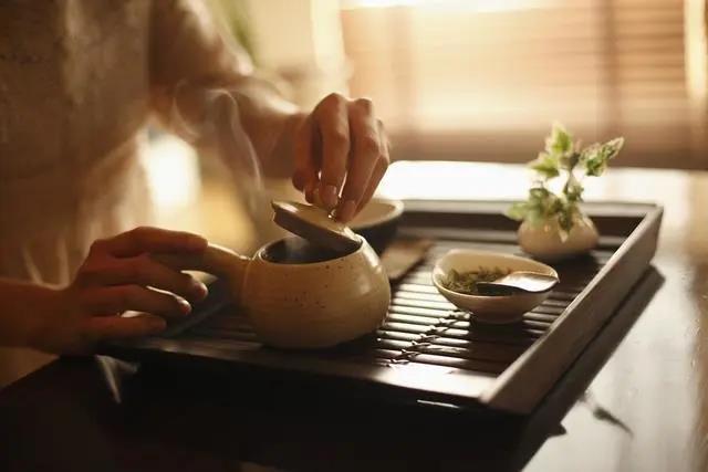 關于喝茶的文藝優美句子
