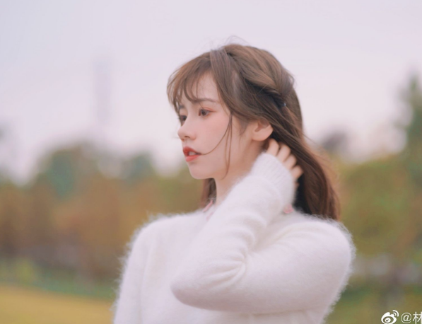 表面很開心內心很難過的句子