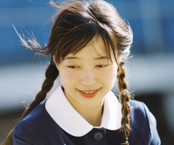 做一個(gè)開(kāi)心的女孩子句子