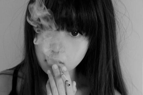 心煩的句子 女人 感覺 生活