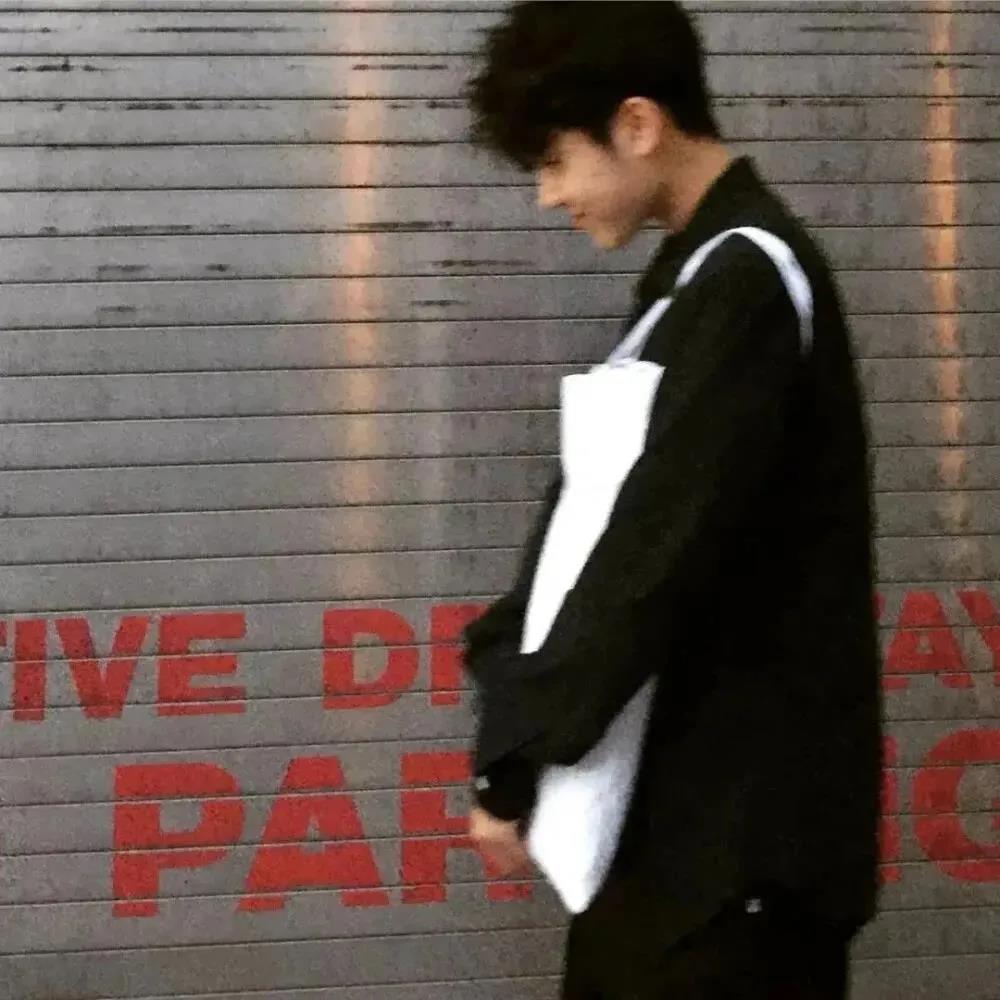 默默守護一個人的說說